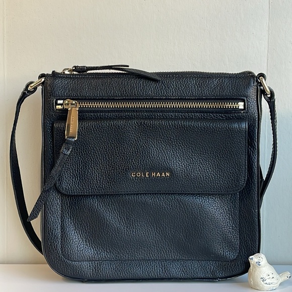 Cole Haan Handbags - Cole Haan Genuine Leather Crossbody